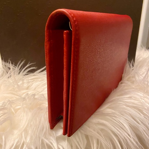 Gucci Wallet on a Chain - Picture 4 of 15